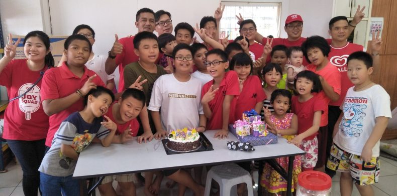 Sweet Treats Kind Deeds